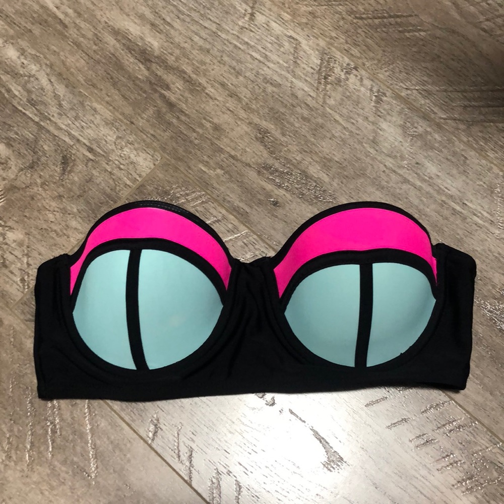 Bikini top